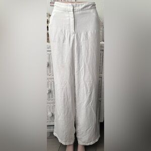 Chicos Travelers Collection Pants wide leg in white color Chico Size 2 = US L